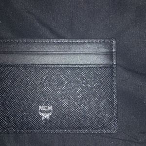 MCM 6 SLOT CARD HOLDER
